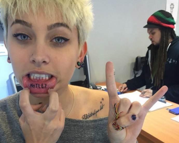 リップタトゥー