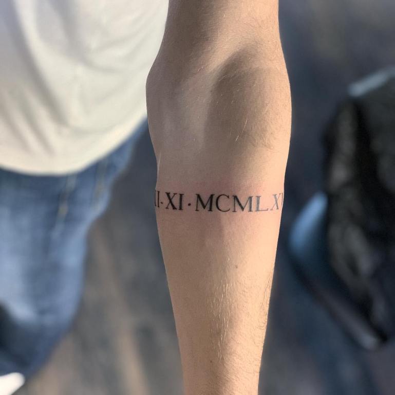 Tatouage sur les mains