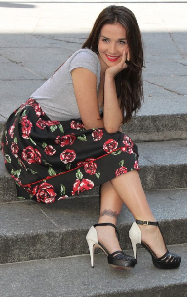 Natalia Oreiro with a tattoo on her leg