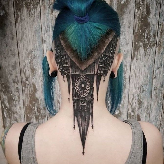 Όμορφο τατουάζ