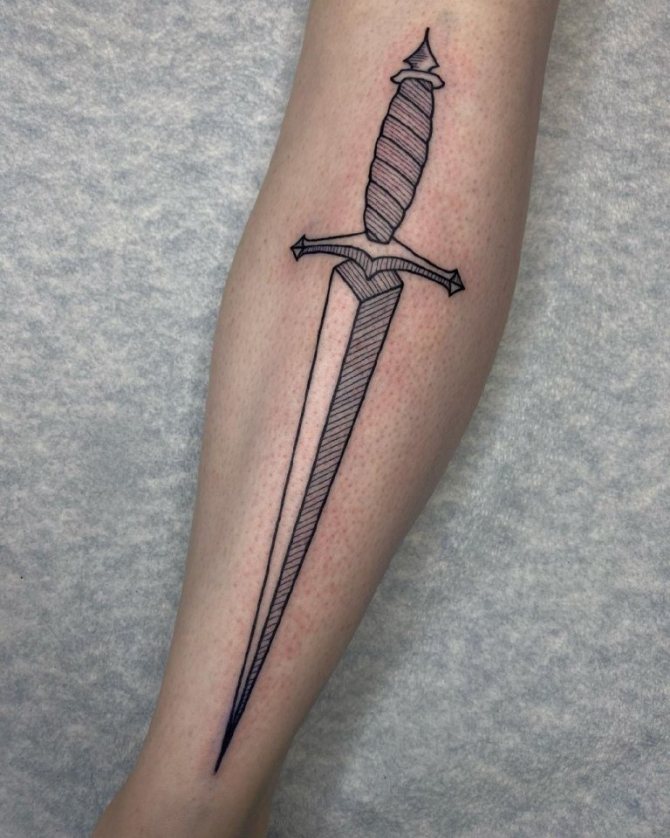 couteau de tatouage