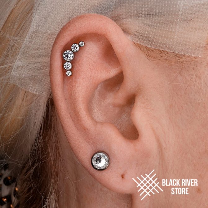 chelix piercing, lobe piercing