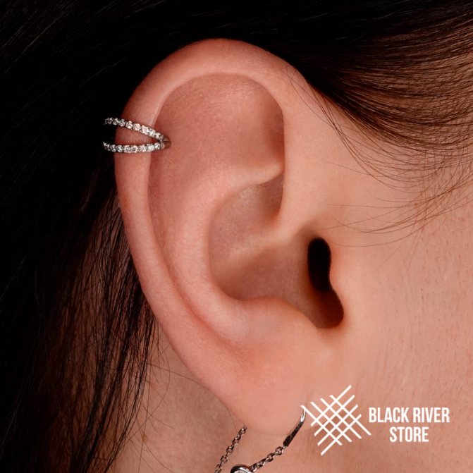 ピアッシングヘリックス