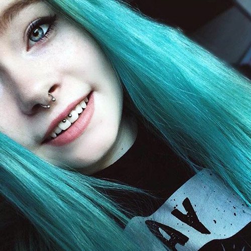 Σκουλαρίκι κάτω από το άνω χείλος (χαμόγελο) στο frenulum. Φωτογραφίες, συνέπειες, κριτικές