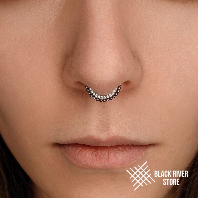 septum piercing