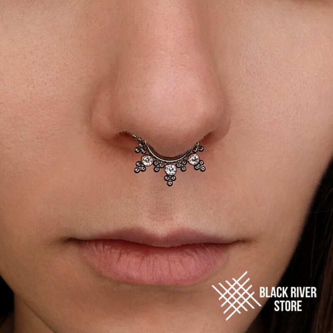septum piercing