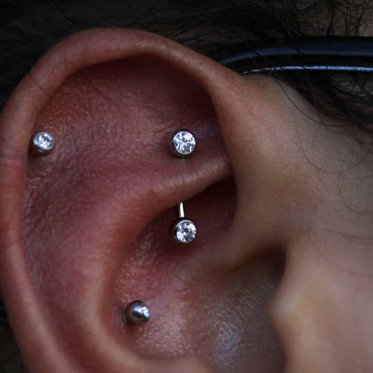 perçage d'oreille cartilage