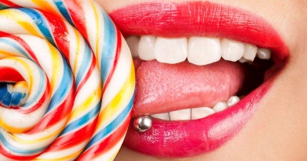 Piercing alla lingua. Foto, tipi, pro e contro, come farlo, conseguenze e cura