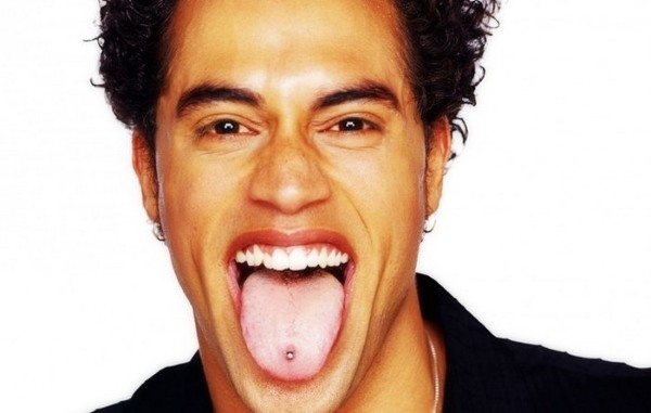 Perçage de la langue. Photos, types, avantages et inconvénients, comment s'y prendre, conséquences et soins