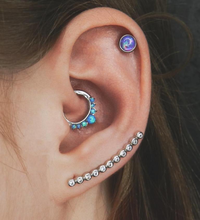 ヘリックスピアス写真