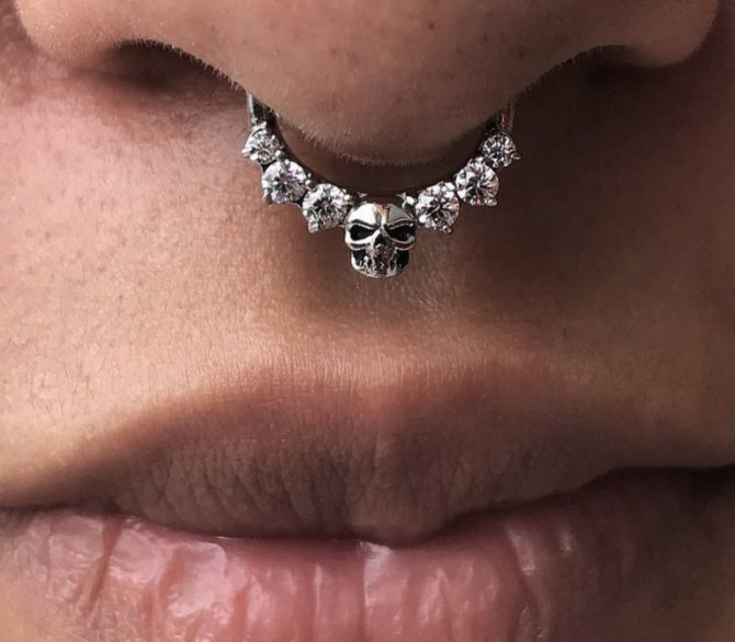 septum piercing