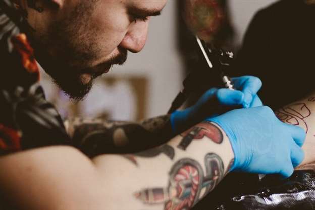 Protseduuri tegemine ilma vanemate loata on seadusega vastuolus.