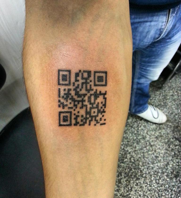 qr-koodi tatuointi