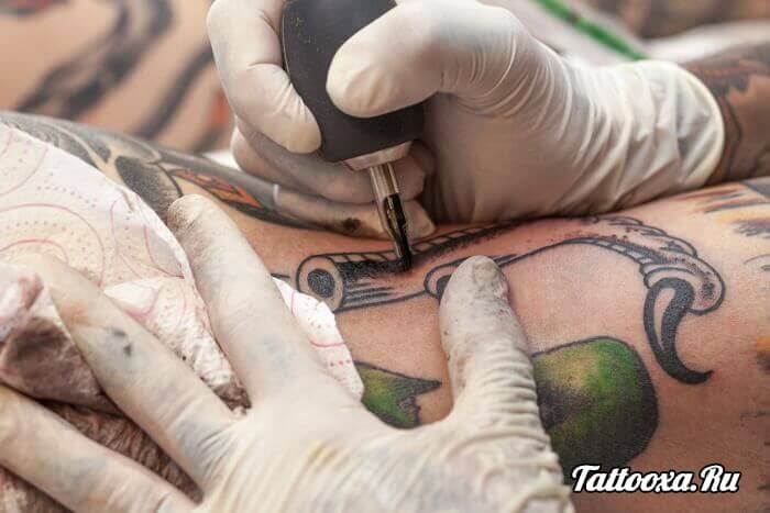 Ti diremo se fa male farsi un tatuaggio e come ottenere sollievo dal dolore