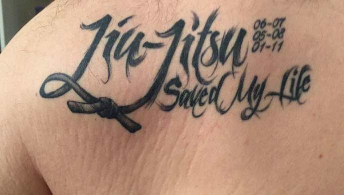 Dehnungsstreifen auf der Haut