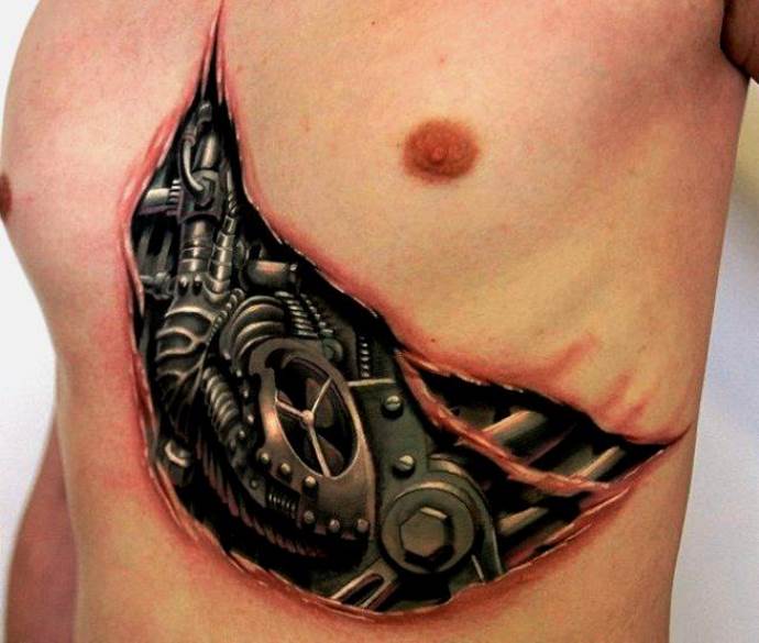 realistinen tatuointi