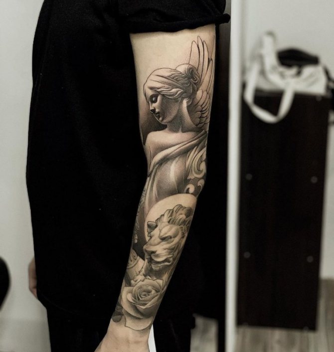 Tatouages religieux pour hommes