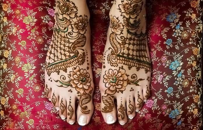 Obrázky henny na nohou