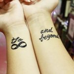 Dibujos de henna en la muñeca. Bocetos fáciles para principiantes