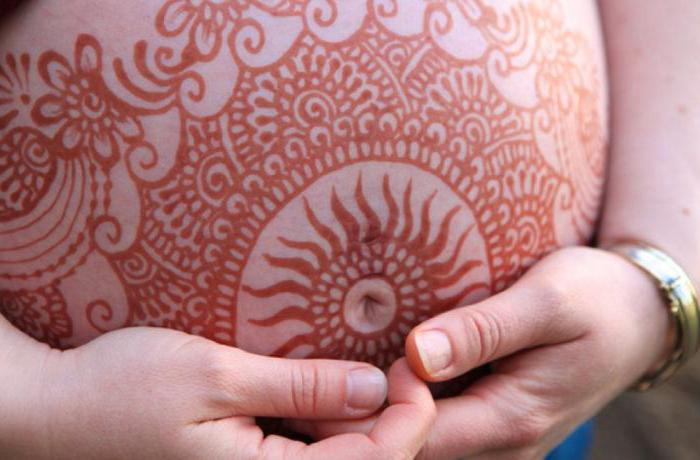 mehendi joonistused kõhule