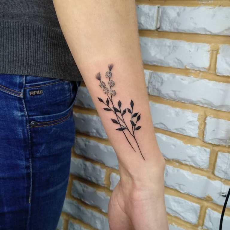 gribouillis sur les mains stylo gel