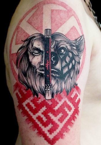 Ornements et motifs slaves pour les tatouages. Pochoirs, dessins pour filles, hommes. Photo