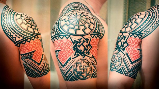 Ornements et motifs slaves pour les tatouages. Pochoirs, dessins pour filles, hommes. Photo