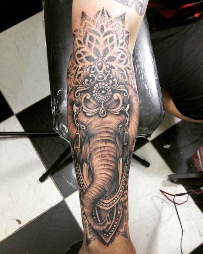 significado del tatuaje del elefante