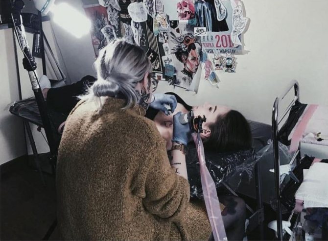 À quel âge puis-je me faire tatouer ?