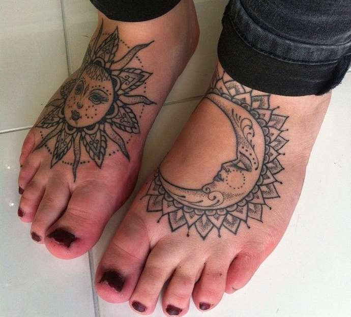 Τατουάζ του ήλιου και του φεγγαριού