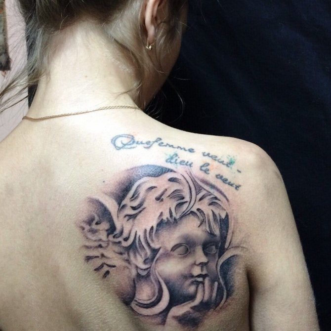 Tetování andělského dítěte