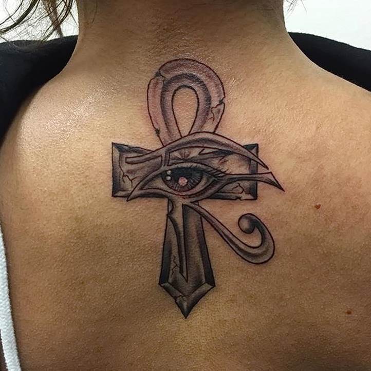 tatouage ankh