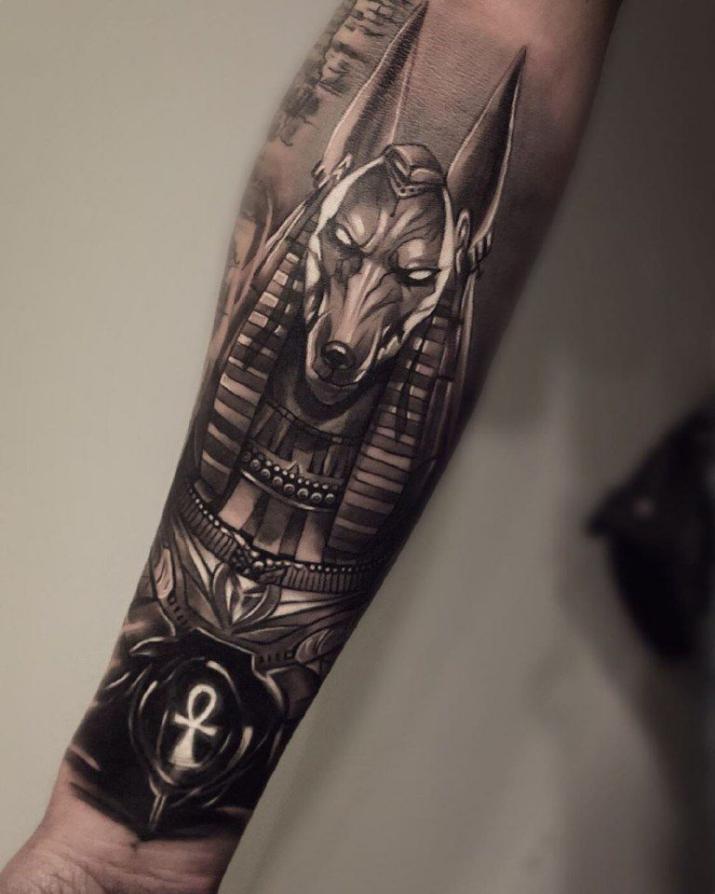tatouage anubis