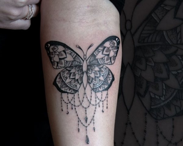 Butterfly tattoo. Meaning for girls, photos, sketches on the waist, arm, butt, neck, leg, shoulder