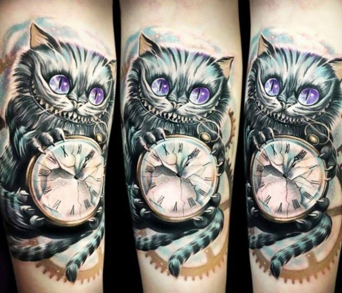 Tattoo Cheshire cat on the arm