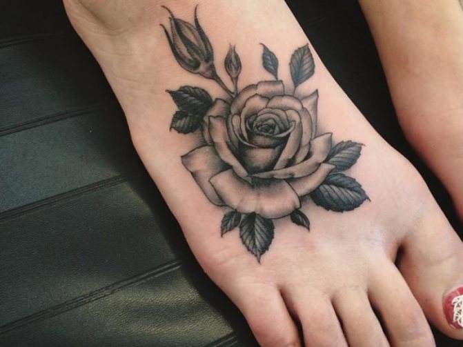 Λουλούδια τατουάζ