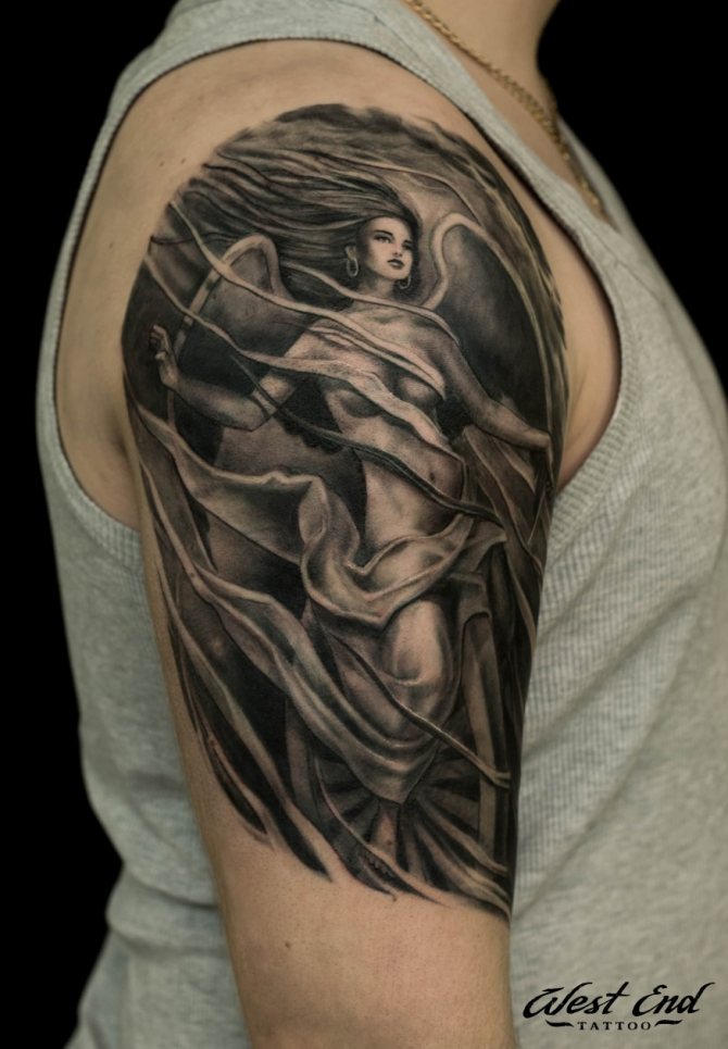 Момичета с татуировки