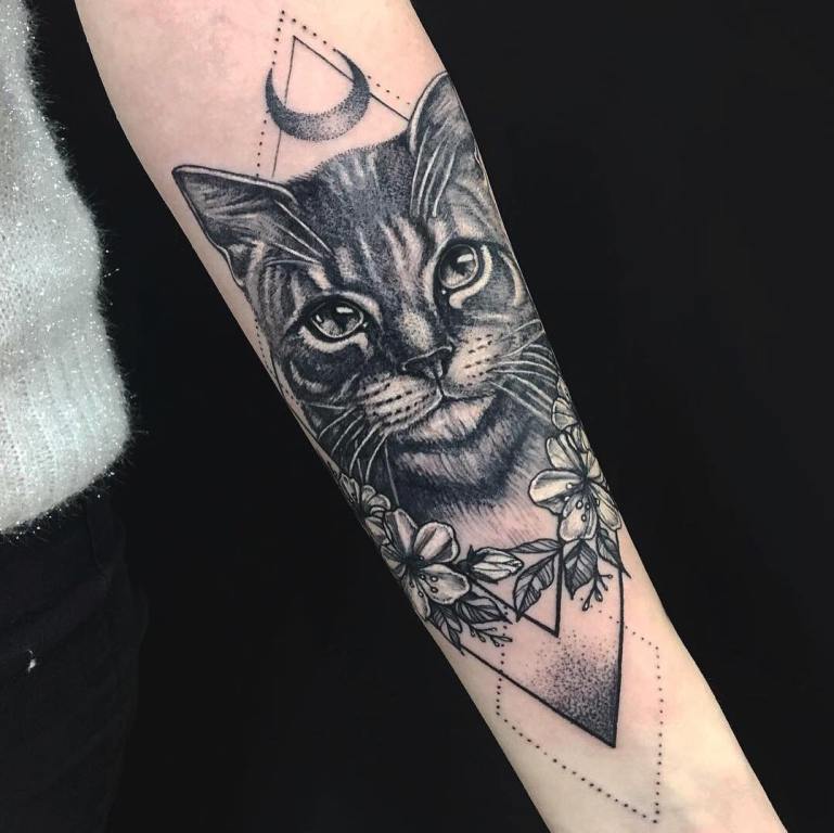 Tatouage pour attirer l'amour et le bonheur