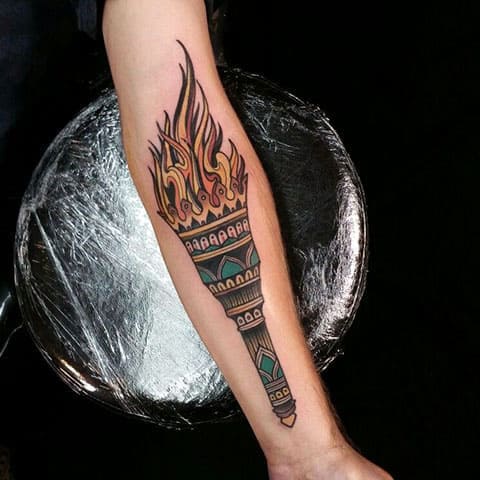Torche de tatouage - photo