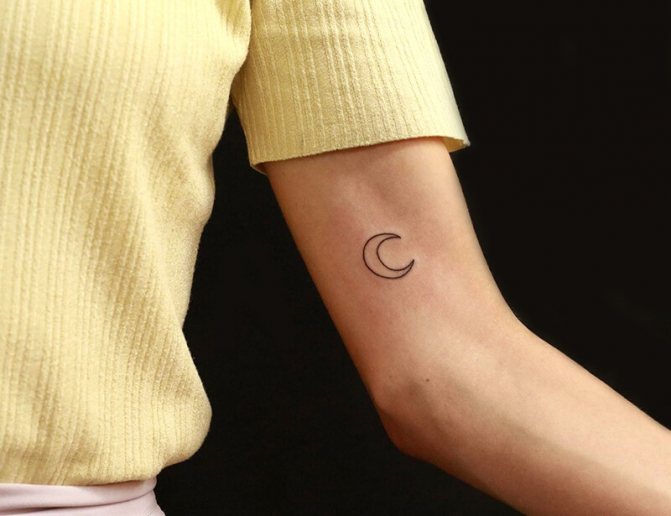 Tattoo Handpoke - Style Tattoo Handpoke