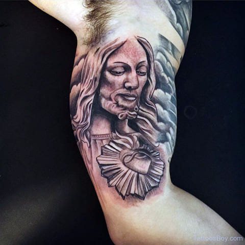Tatuaje Jesucristo en la mano