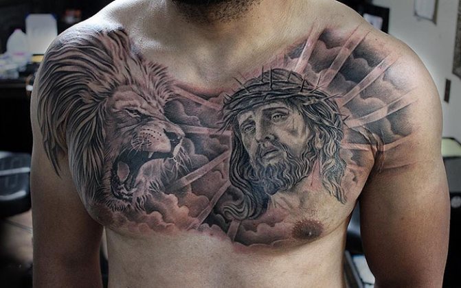 Tatovering af Jesus på arm, ryg, skulder, bryst. Betydning, på korset, med djævelen, maskine, due, due