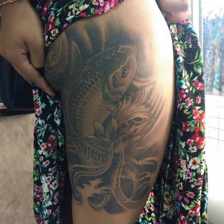 tatouage de carpe koï