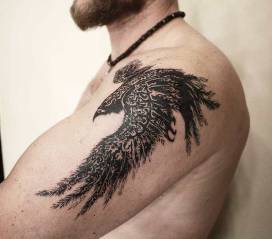 Egy holló tetoválása