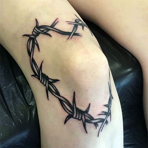 Tatuaje de corazón de alambre de púas
