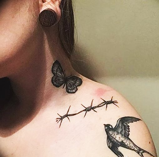 Татуировка с бодлива тел. Значение на стъпалото, китката, врата, крака, с цветя, роза, сърце, кръст