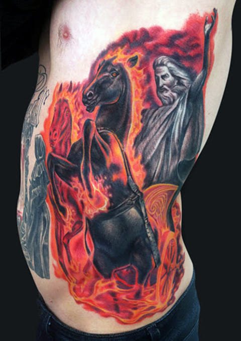 Tatouage d'un cheval en feu