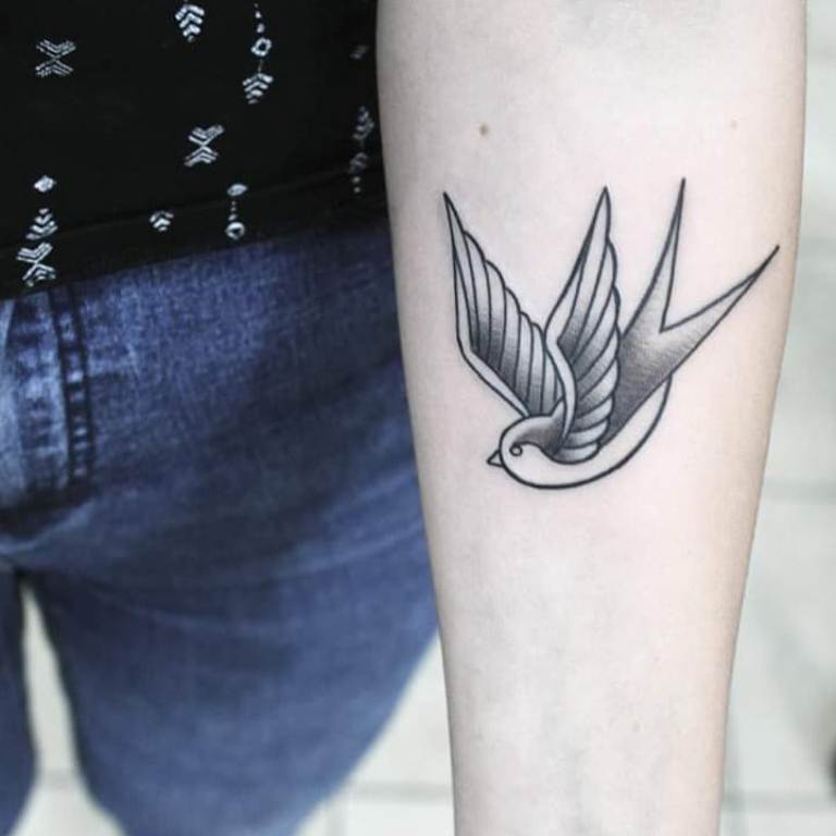 tatuaje de golondrinas significado para las niñas