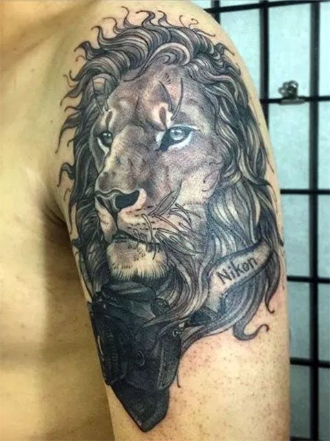 Tattoo Lions til rådighed for mænd