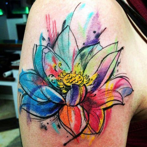 Tatouage de nénuphar aquarellé